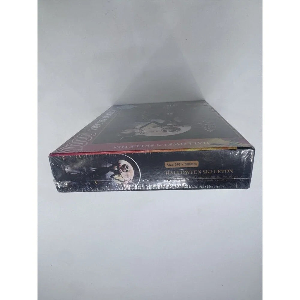 Nightmare Before Christmas  1000-Piece Interlocking Puzzle Fast Shipping